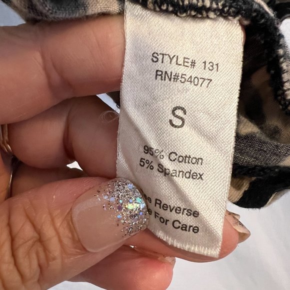 Cabi Leopard Print Ruched V-Neck Long Sleeve Top | Size Sm - Picture 4 of 4